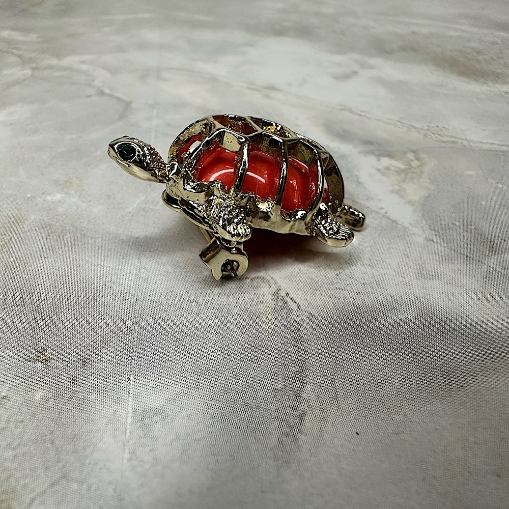 Vintage GERRYS Gold Tone Orange Belly Turtle Brooch Pin
